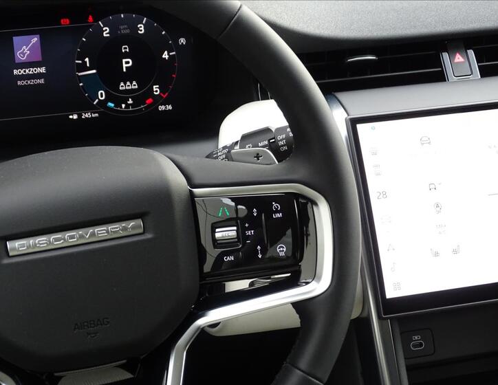 Land Rover Discovery Sport 11