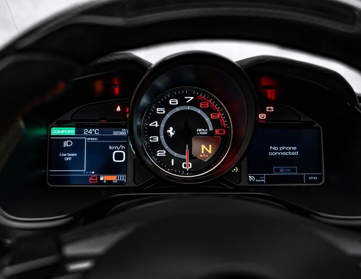 Ferrari Portofino 30