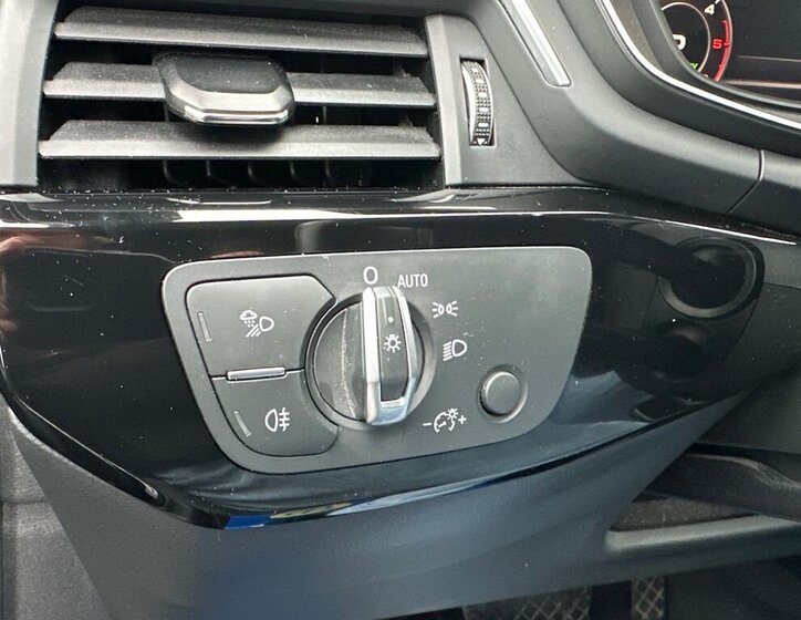 Audi A4 Kombi 2,0 l 140 kw