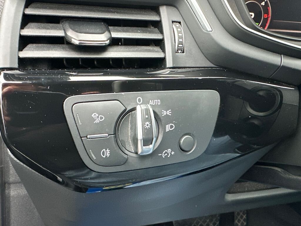 Audi A4 Kombi 2,0 l 140 kw