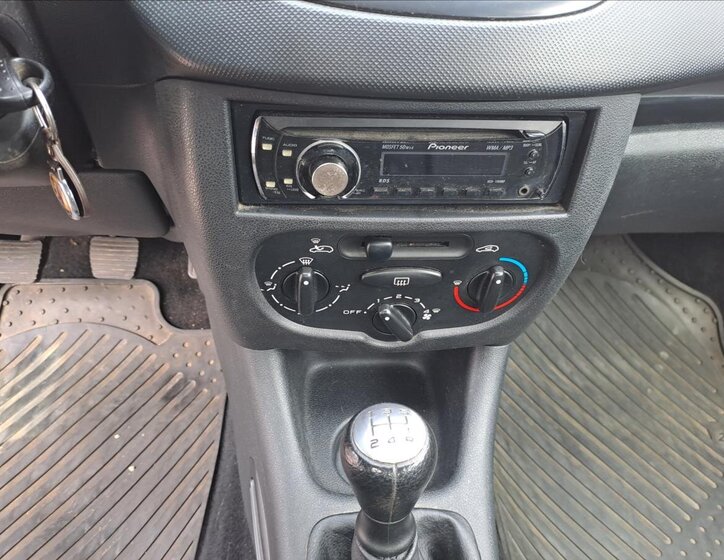 Peugeot 206 Hatchback 1,1 l 44 kw