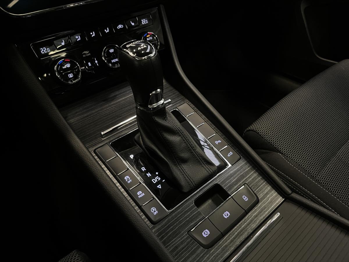 Škoda Superb Kombi 2,0 l 147 kw