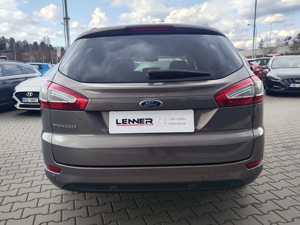 Ford Mondeo Kombi 1,6 l 118 kw