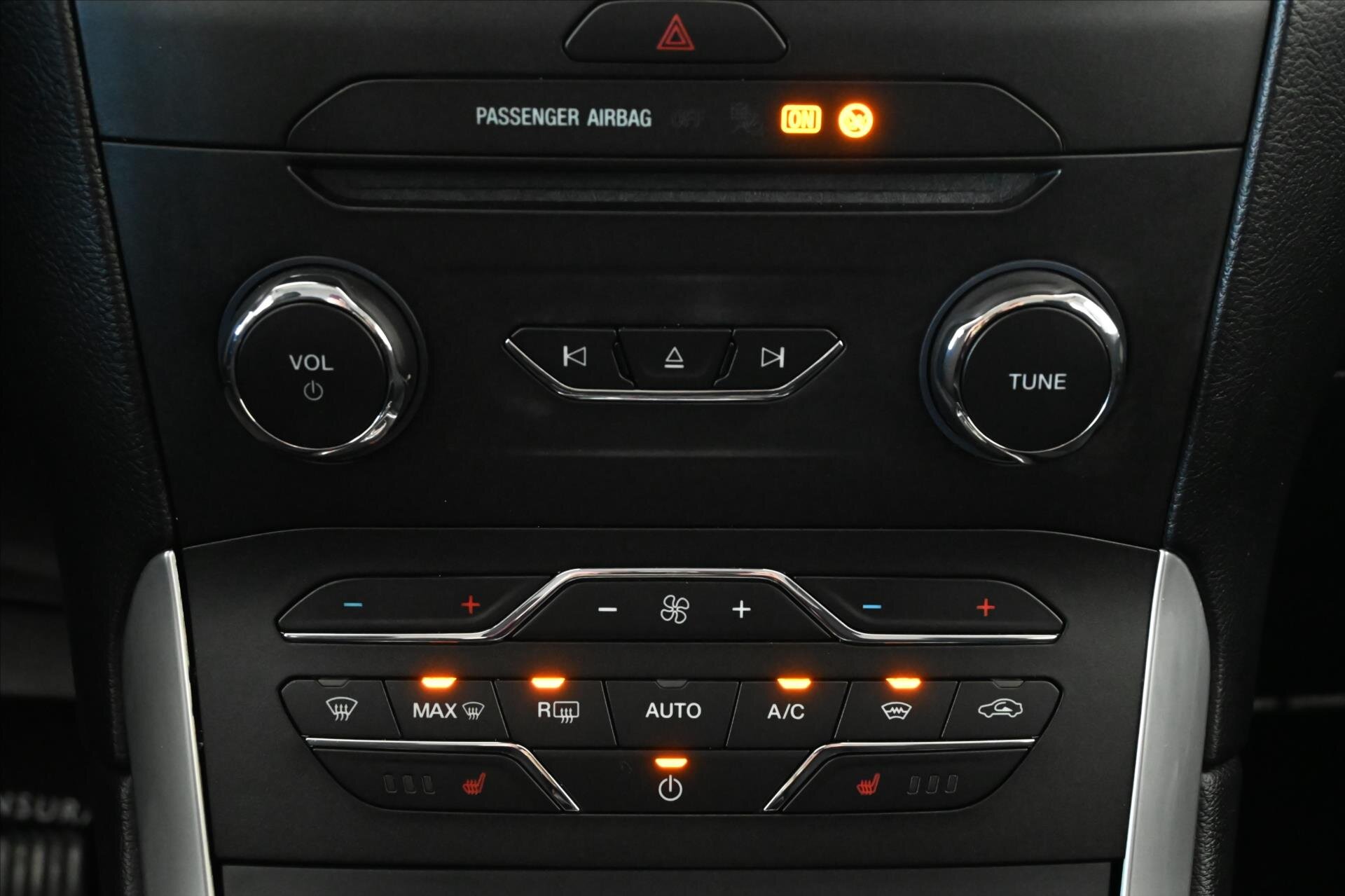 Ford S-MAX MPV 2,0 l 110 kw