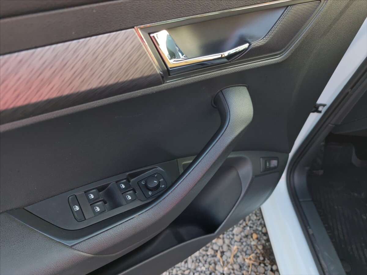 Škoda Karoq SUV 1,5 l 110 kw