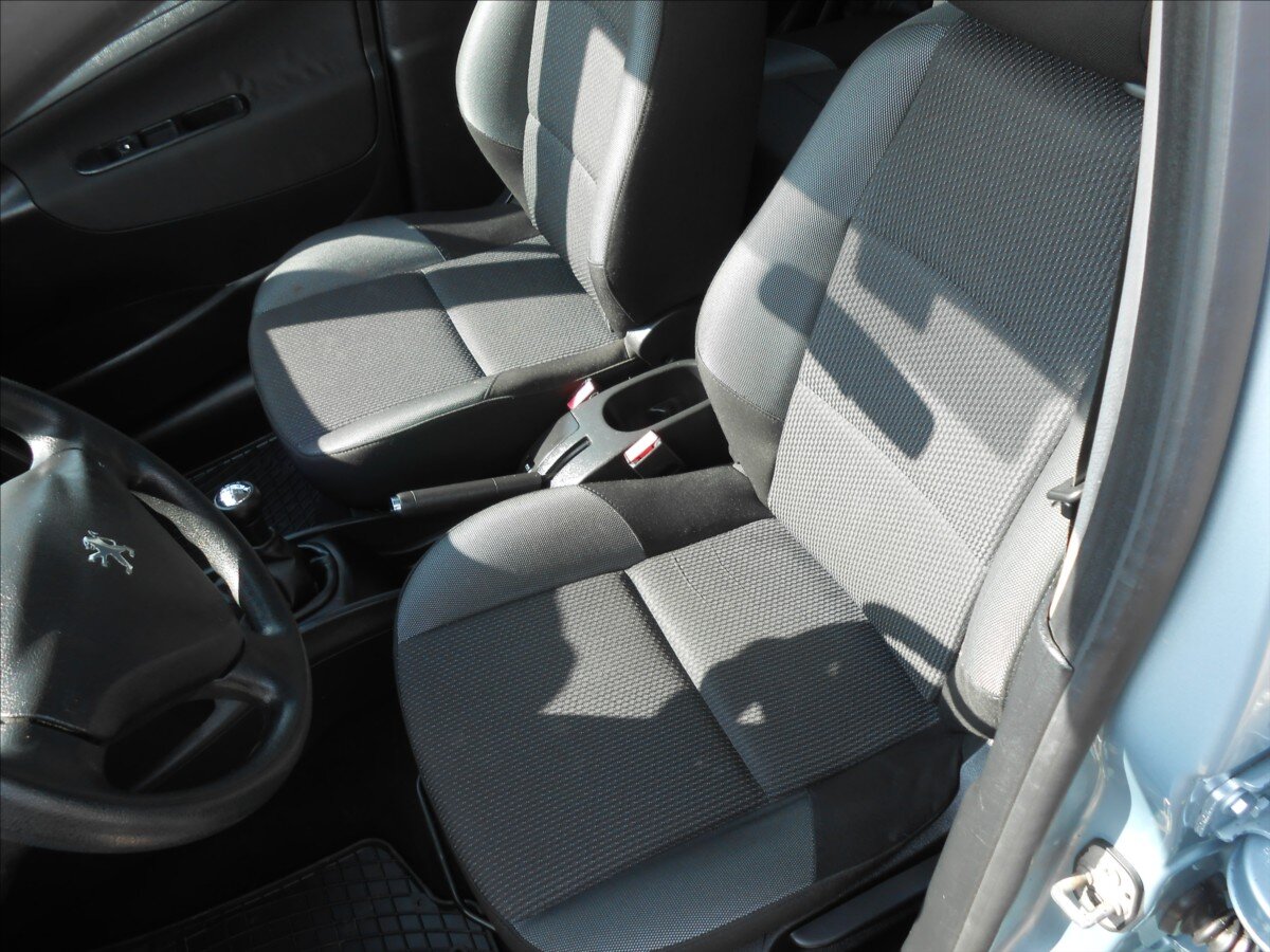 Peugeot 207 Kombi 1,4 l 54 kw