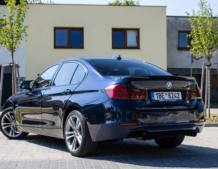 BMW Řada 3 Sedan / Limuzína 3,0 l 225 kw