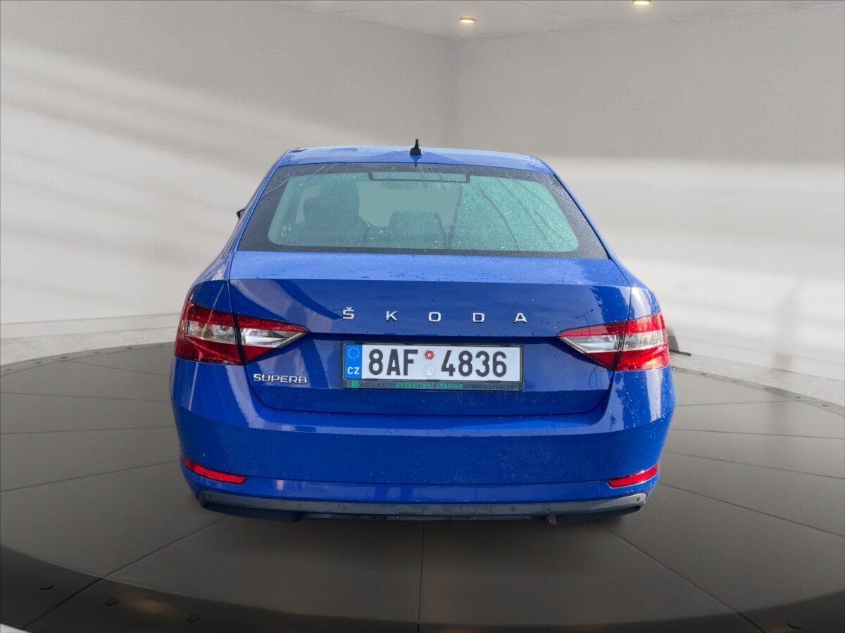 Škoda Superb