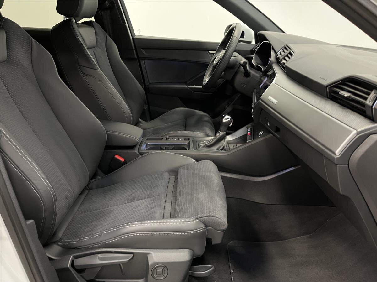Audi Q3 SUV / Terénní 1,5 l 110 kw