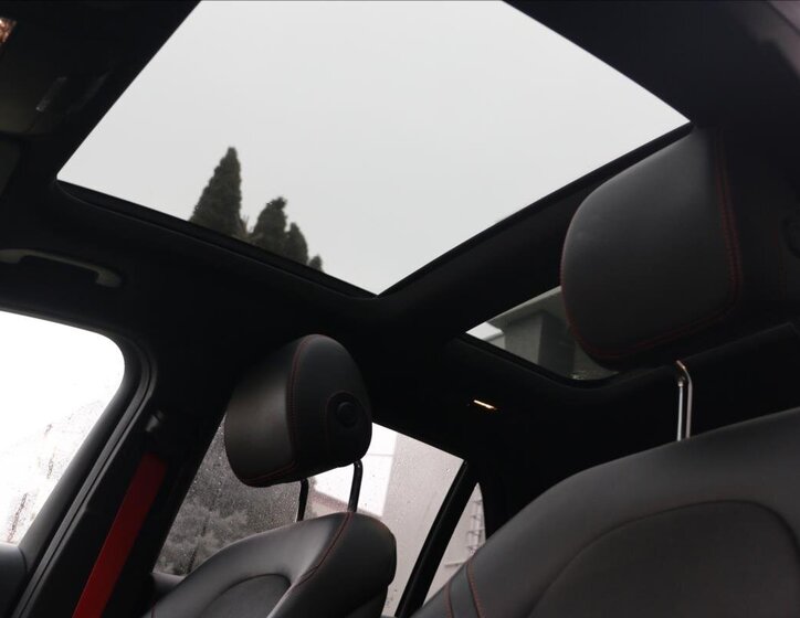 Mercedes-Benz GLC SUV 3,0 l 270 kw