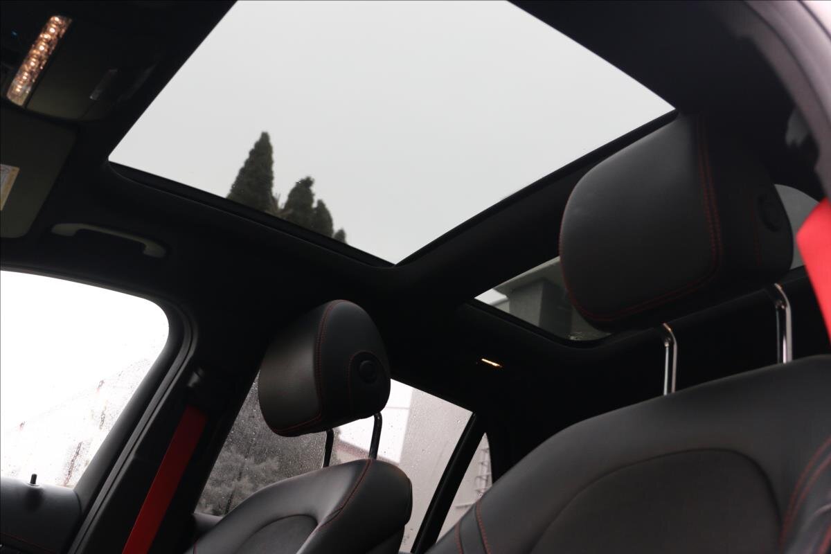 Mercedes-Benz GLC SUV 3,0 l 270 kw