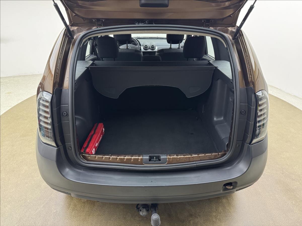 Dacia Duster SUV / Terénní 1,6 l 77 kw