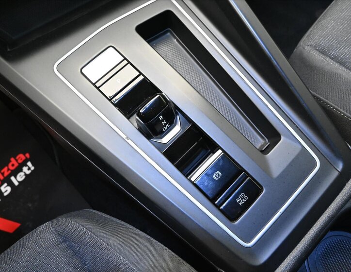 Volkswagen Golf Kombi 2,0 l 85 kw