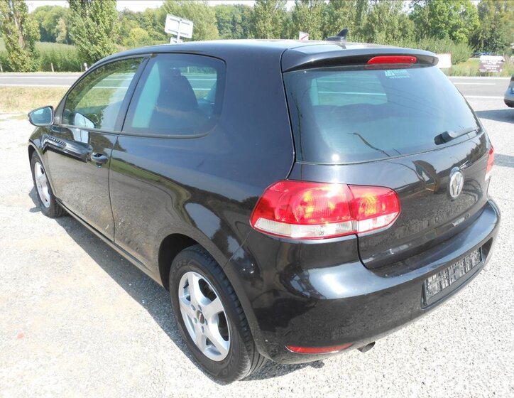 Volkswagen Golf Hatchback 1,6 l 77 kw