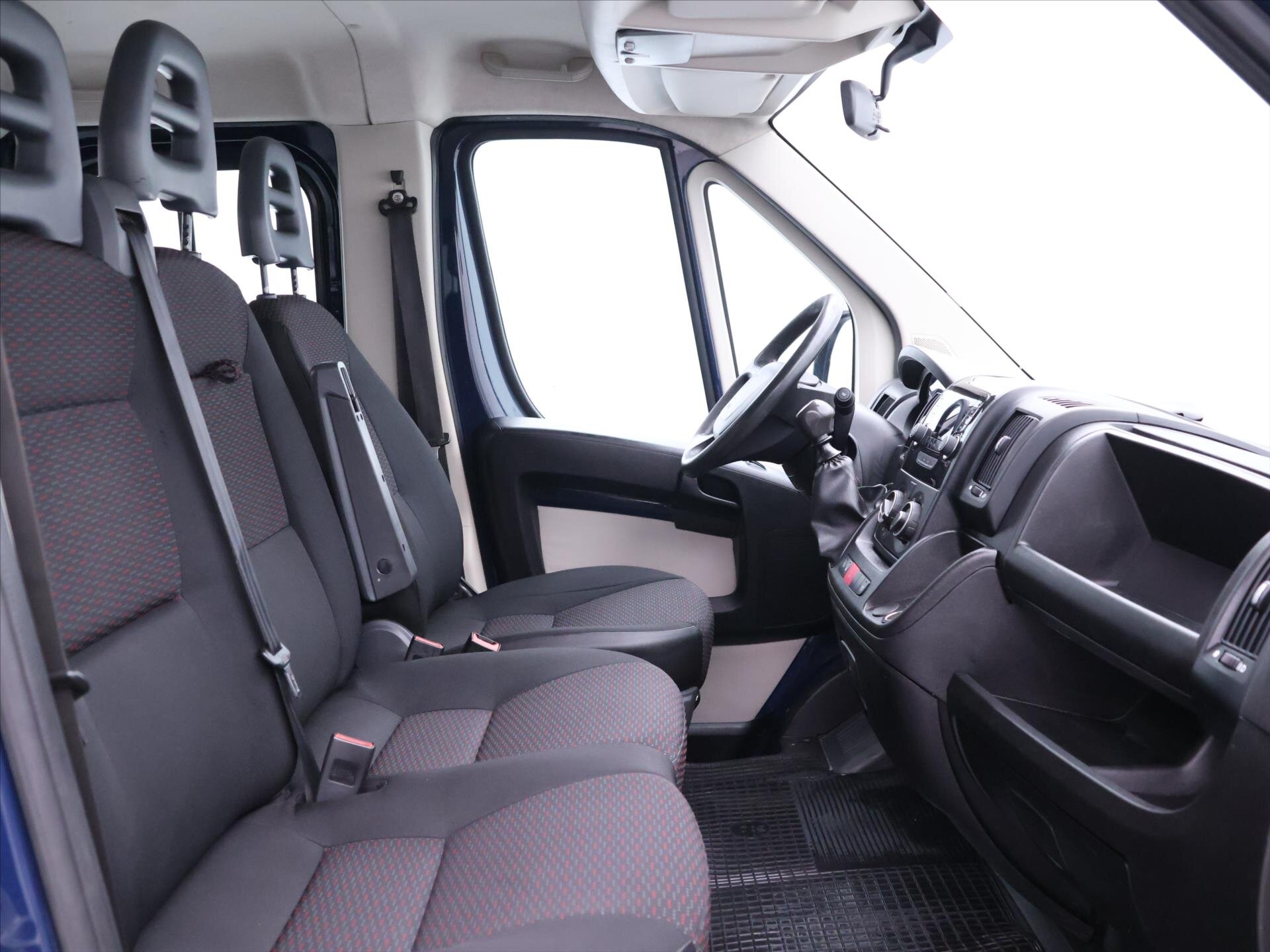 Peugeot Boxer Valník 2,0 l 96 kw