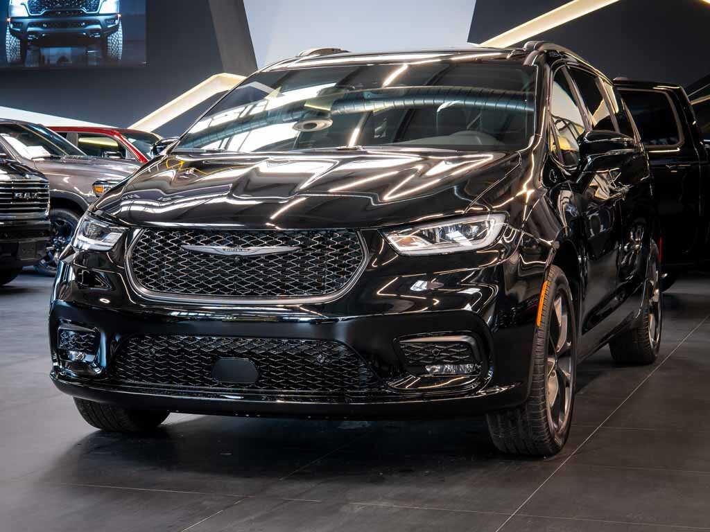 Chrysler Pacifica MPV 3,6 l 221 kw