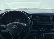 Volkswagen Multivan 15