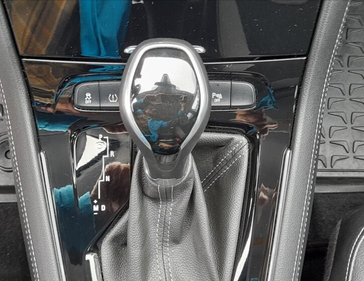 Opel Grandland X SUV 1,6 l 133 kw