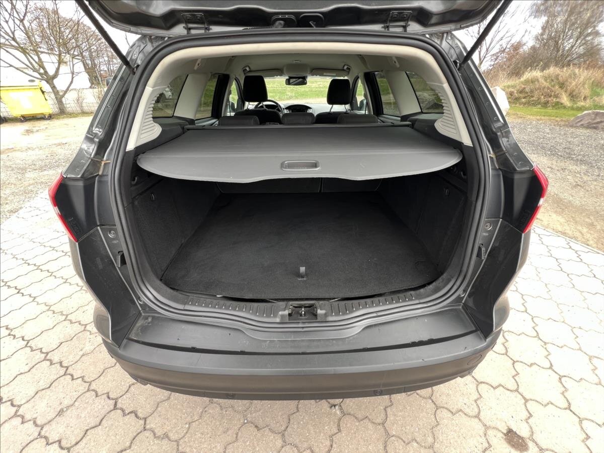 Ford Focus Kombi 999,0 92 kw