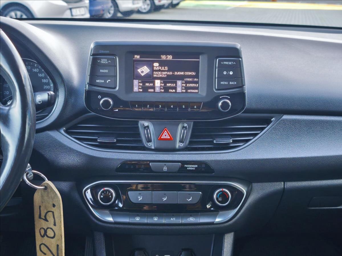 Hyundai i30 Kombi 998,0 88 kw