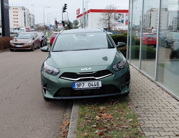 KIA Ceed 10
