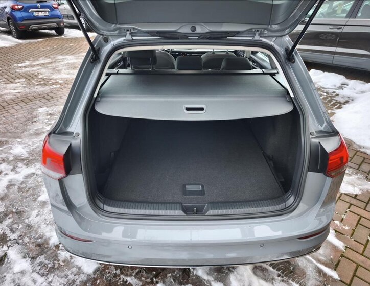 Volkswagen Golf Kombi 1,5 l 96 kw