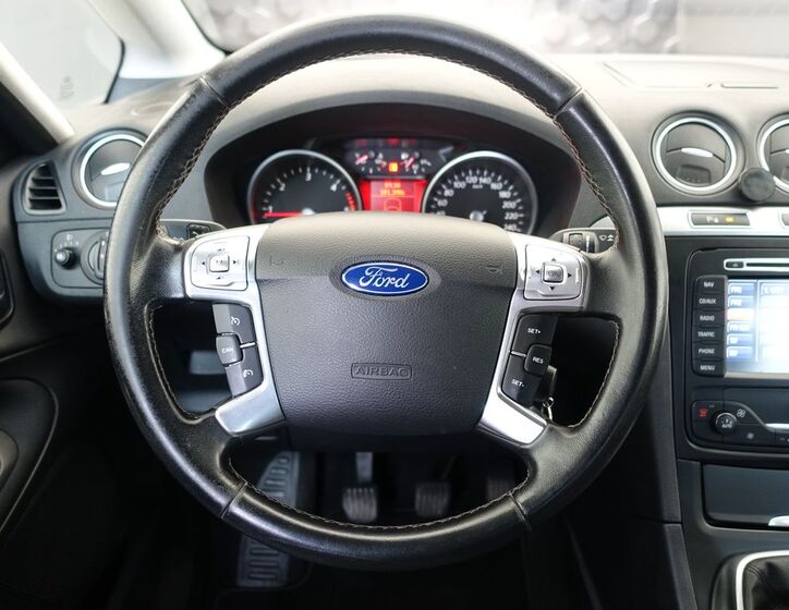 Ford S-MAX 9
