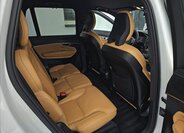 Volvo XC90 38