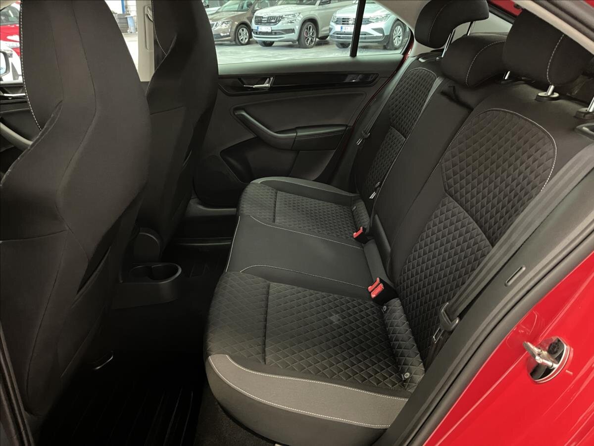 Škoda Rapid Liftback 999,0 81 kw