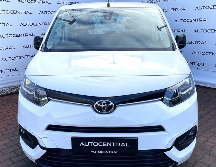 Toyota ProAce City Verso MPV 1,2 l 81 kw
