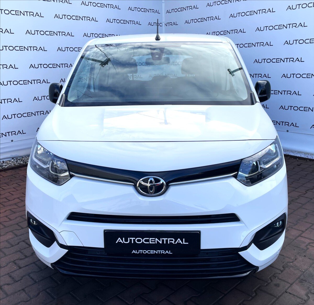 Toyota ProAce City Verso MPV 1,2 l 81 kw