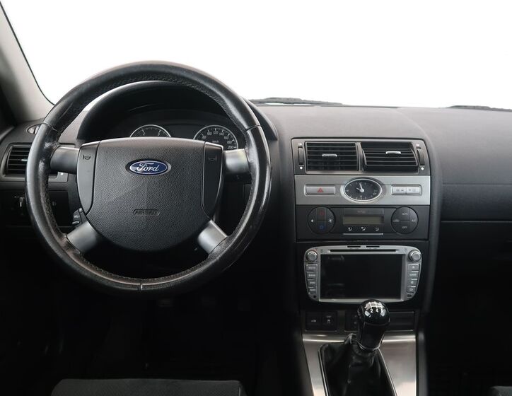 Ford Mondeo 17