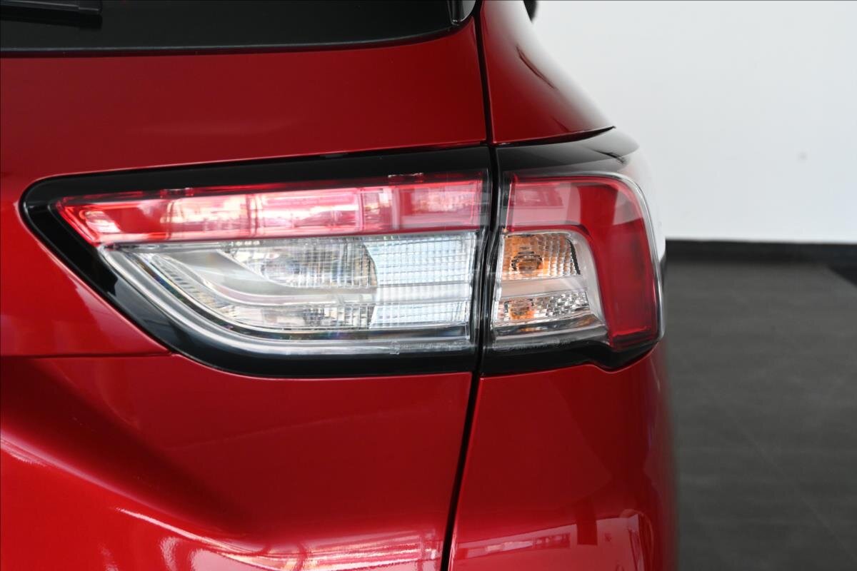 Ford Kuga SUV / Terénní 1,5 l 88 kw