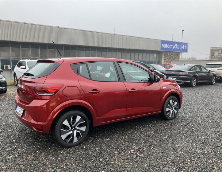 Dacia Sandero Hatchback 999,0 67 kw