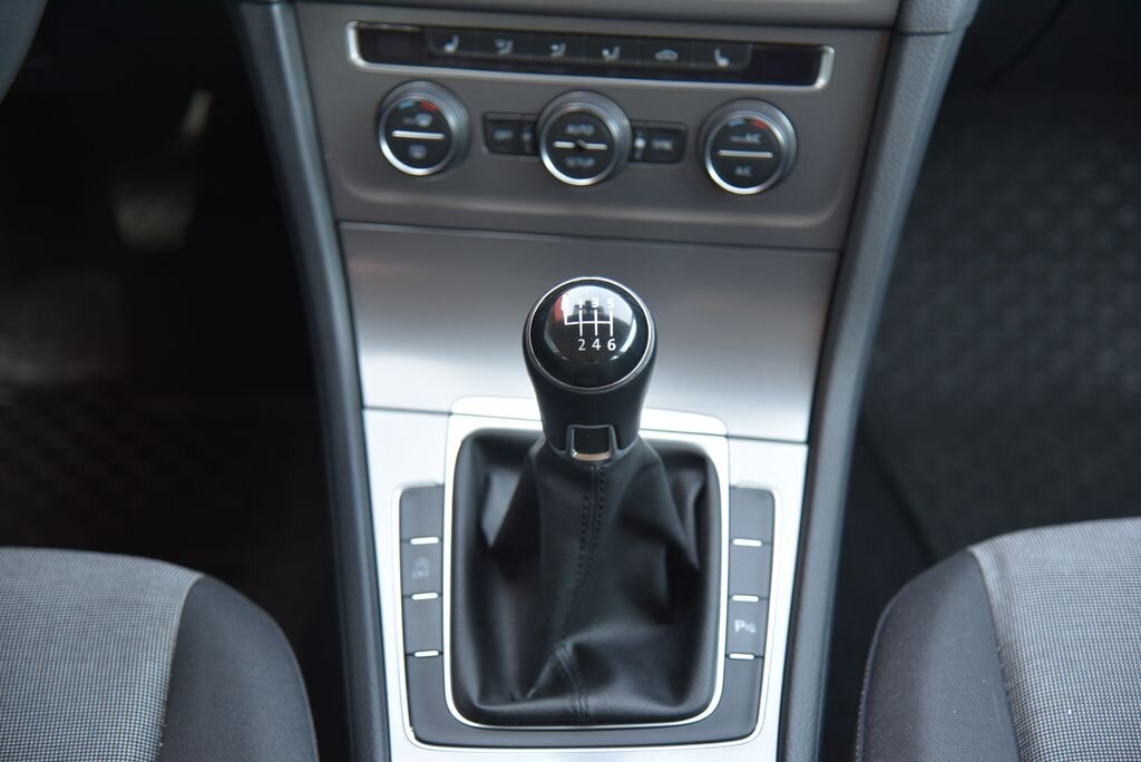 Volkswagen Golf Hatchback 1,2 l 77 kw