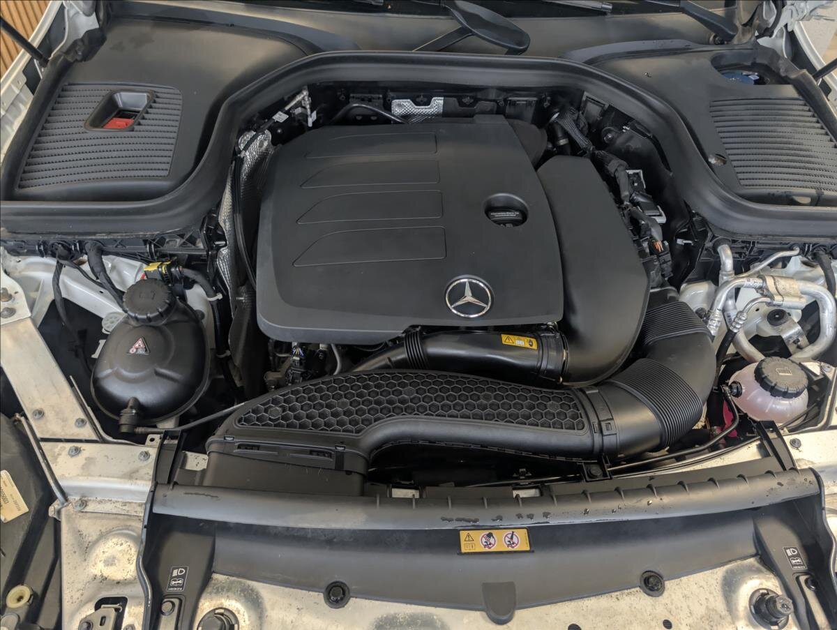 Mercedes-Benz GLC SUV 2,0 l 145 kw