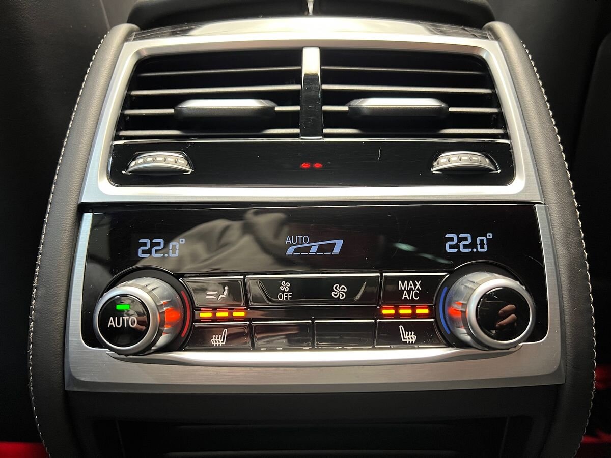 BMW Řada 7 Sedan 3,0 l 294 kw