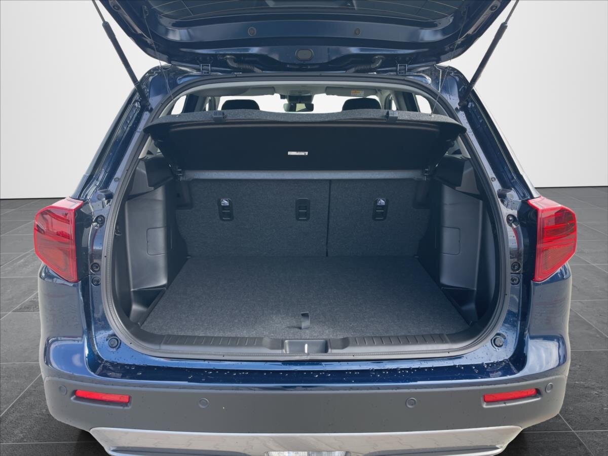 Suzuki Vitara SUV / Terénní 1,4 l 81 kw