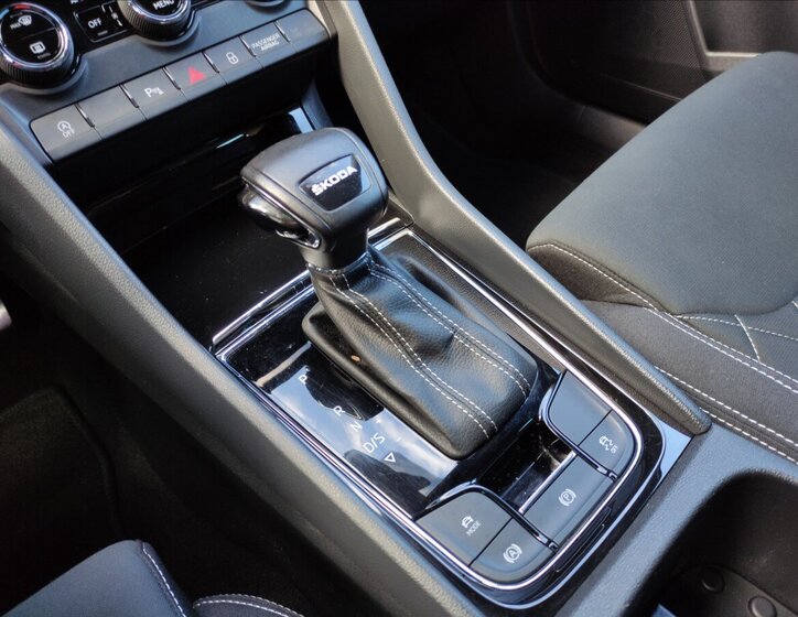 Škoda Karoq SUV / Terénní 1,5 l 110 kw