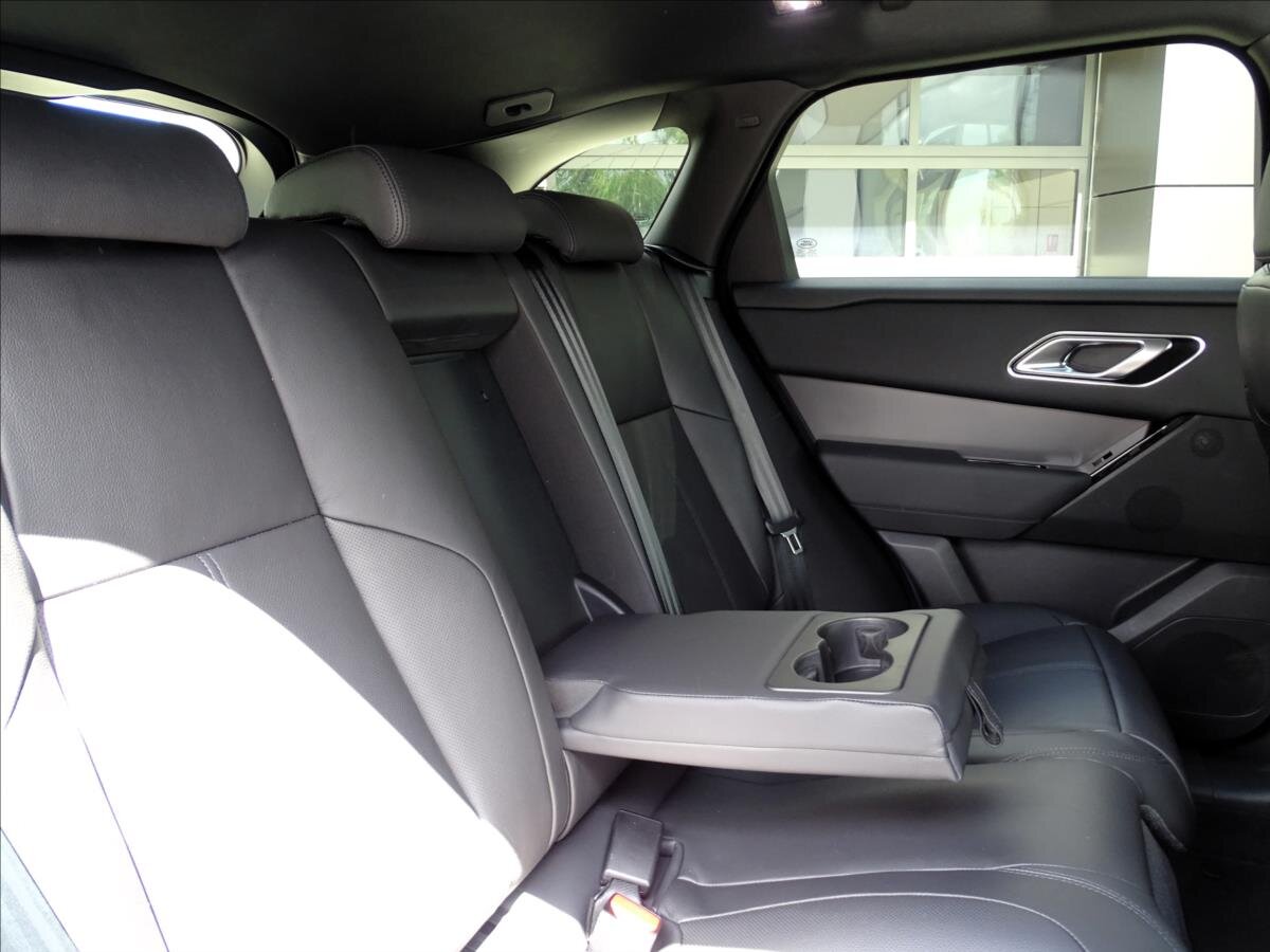 Land Rover Range Rover Velar SUV / Terénní 2,0 l 297 kw