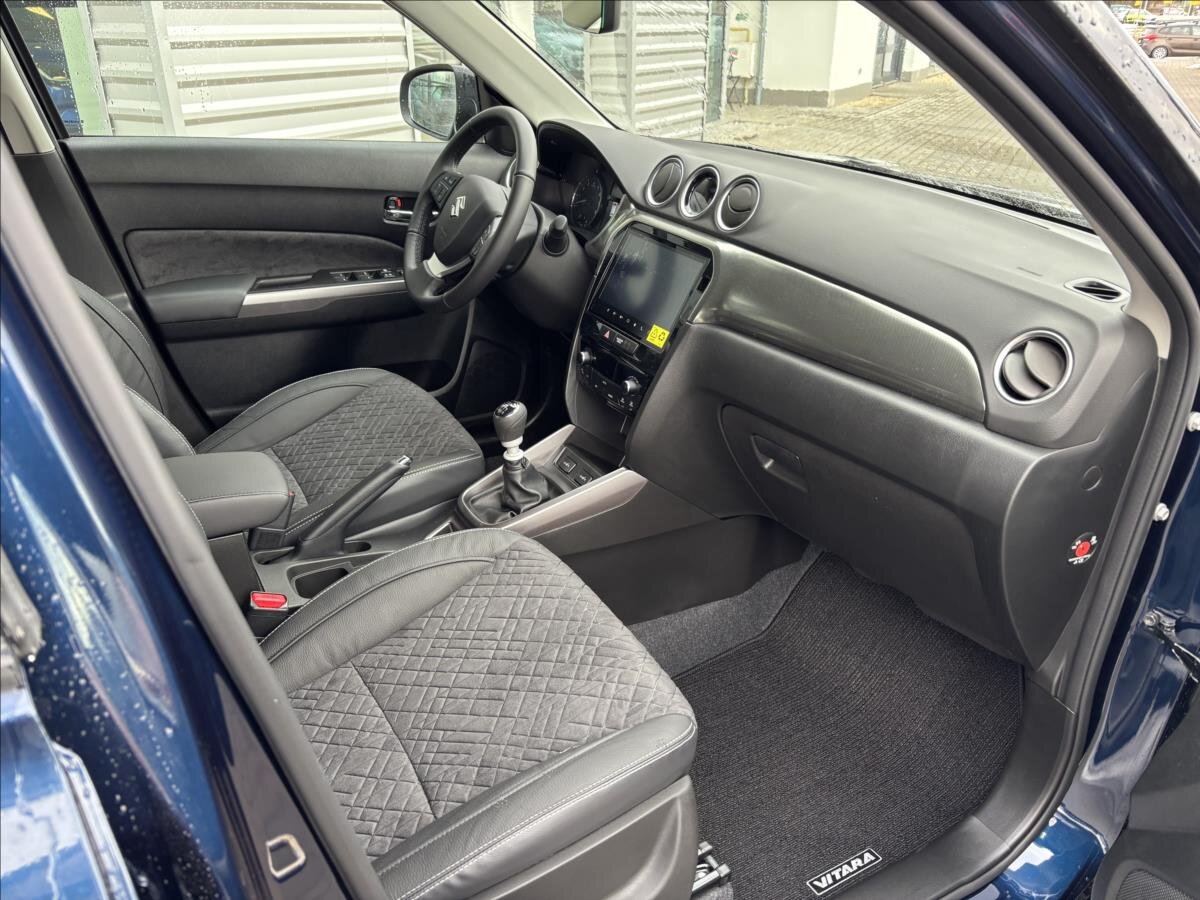 Suzuki Vitara SUV / Terénní 1,4 l 81 kw