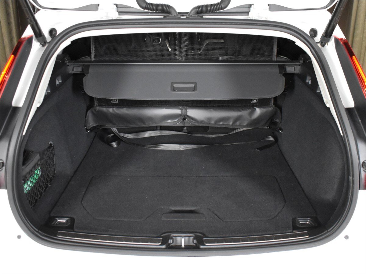 Volvo V60 Kombi 2,0 l 228 kw