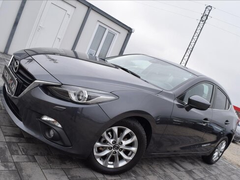 Mazda 3 Sedan 1,5 l 74 kw