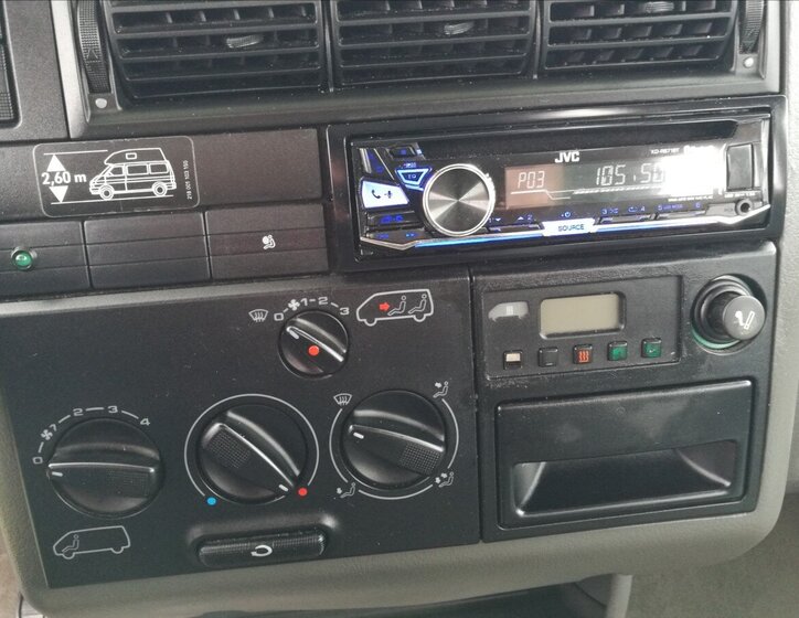 Volkswagen Ostatní Ostatní 2,4 l 57 kw