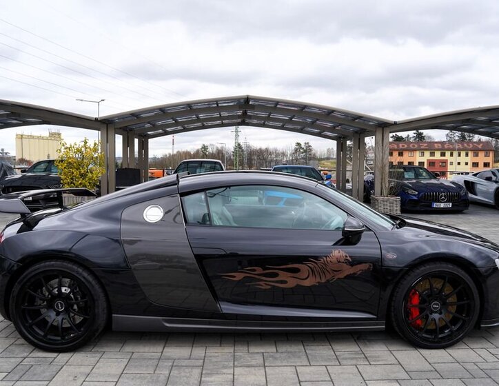 Audi R8 Kupé 4,2 l 309 kw