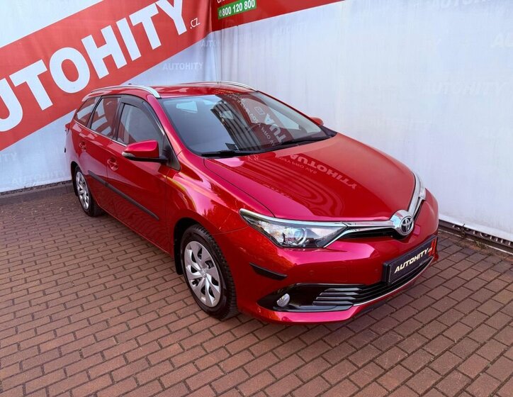 Toyota Auris Kombi 1,2 l 86 kw