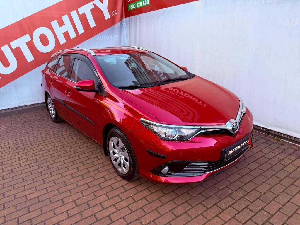 Toyota Auris Kombi 1,2 l 86 kw