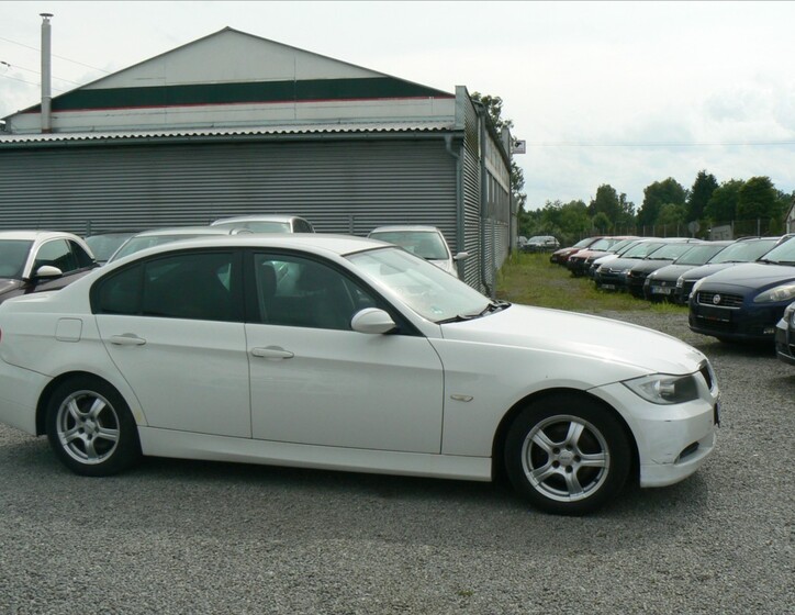 BMW Řada 3 8