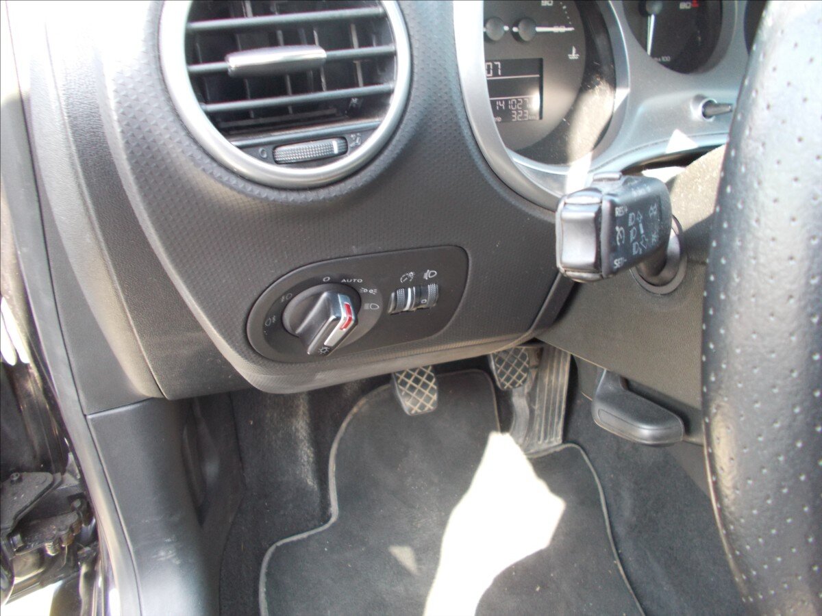 Seat Leon Hatchback 1,4 l 92 kw