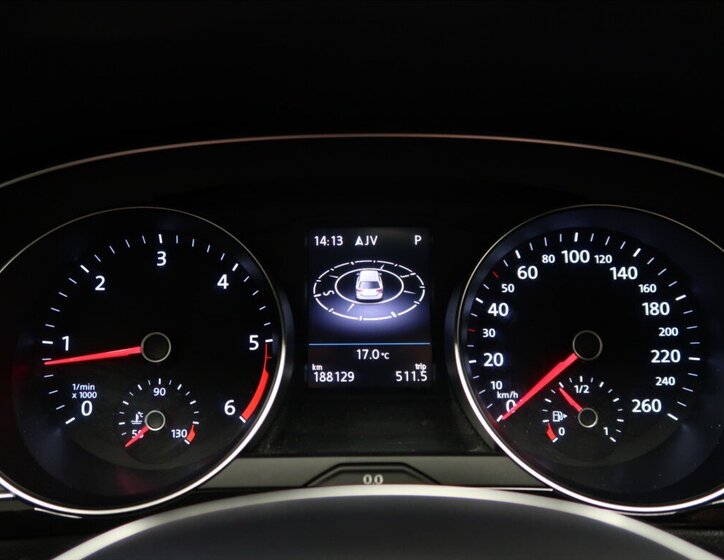 Volkswagen Passat Kombi 2,0 l 140 kw